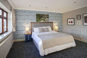 Woodborough Inn