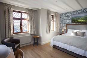 Woodborough Inn