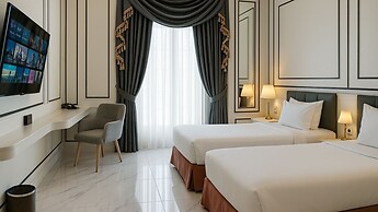 The Grantage Hotel & Sky Lounge