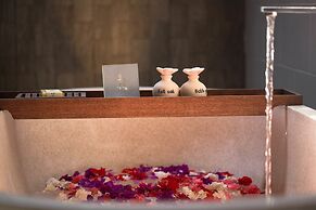 Solo Villas and Retreat