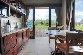 Solo Villas and Retreat