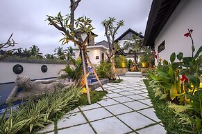 Solo Villas and Retreat