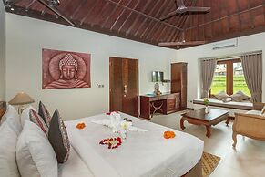 Solo Villas and Retreat