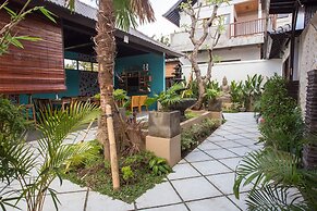 Solo Villas and Retreat