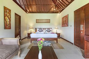 Solo Villas and Retreat