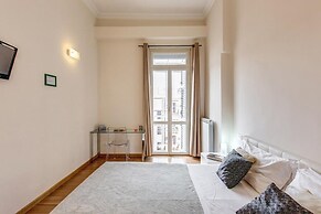 Floor 6 by DOT Suites