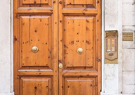 Floor 6 by DOT Suites