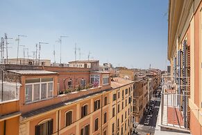 Floor 6 by DOT Suites