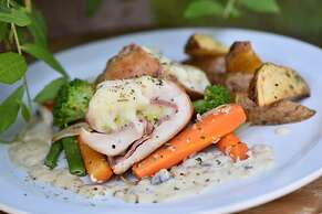 Aishwarya Exclusive Villas