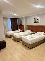 Hotel Real Life