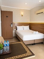 Hotel Real Life