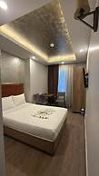 Hotel Real Life