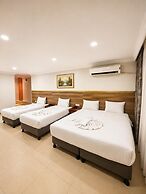 Hotel Real Life