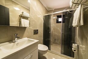 Hotel Real Life