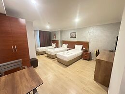 Hotel Real Life