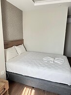 Hotel Real Life