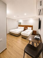 Hotel Real Life