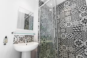 The Dog and Doublet Inn