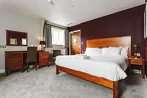 The Dog and Doublet Inn