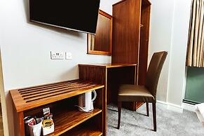 The Dog and Doublet Inn