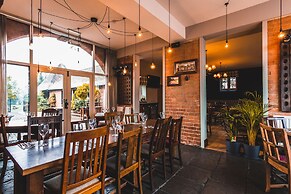 The Dog and Doublet Inn