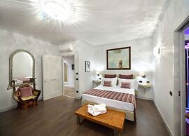 Suites Rome Condotti