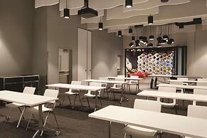 Radisson RED Minneapolis Downtown