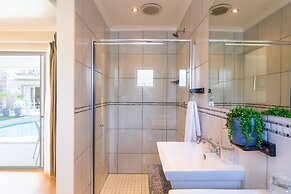 Atlantic Beach Villa