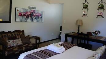 Cunningham Cottage Guest House