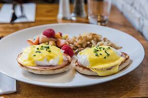 DoubleTree by Hilton New York Times Square West