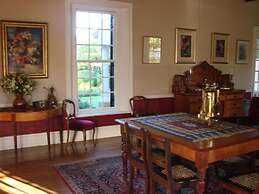 Die Waenhuis Guest House