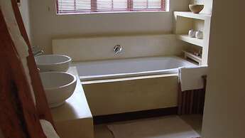 Die Waenhuis Guest House