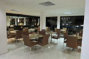 Las Brisas Beach Hotel