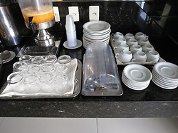 Las Brisas Beach Hotel