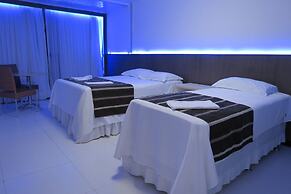 Las Brisas Beach Hotel