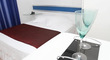 Las Brisas Beach Hotel