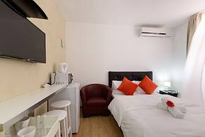 Beach View Apartments And Studio