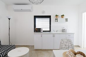 Beach View Apartments And Studio