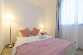 Beach View Apartments And Studio