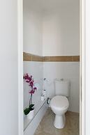 Beach View Apartments And Studio