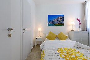 Beach View Apartments And Studio