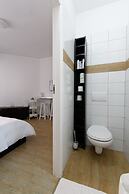 Beach View Apartments And Studio