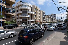 Beach View Apartments And Studio