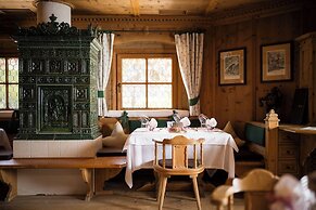 Mirabell Dolomites Hotel - Luxury - Ayurveda & Spa