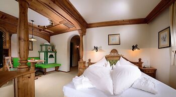 Mirabell Dolomites Hotel - Luxury - Ayurveda & Spa