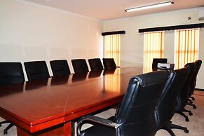 Thakadu Hotel, Casino & Conference Centre