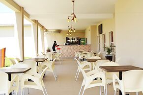 Thakadu Hotel, Casino & Conference Centre