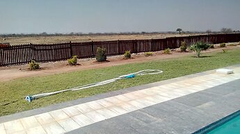 Thakadu Hotel, Casino & Conference Centre