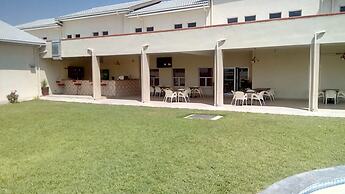 Thakadu Hotel, Casino & Conference Centre