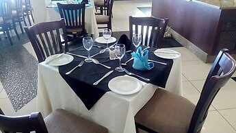 Thakadu Hotel, Casino & Conference Centre